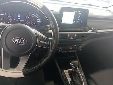 Kia K3: 2019 г., 1.6 л, Автомат, Бензин, Седан at lalafo.kg Kia K3: 2019 г., 1.6 л, Автомат, Бензин, Седан