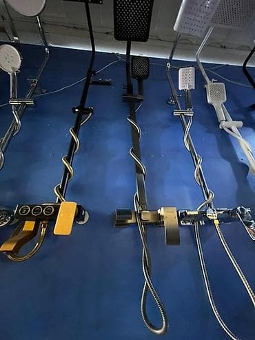 Душевые системы и смесители для ванны/душа - Настенные душевые at lalafo.kg Душевые системы и смесители для ванны/душа - Настенные душевые