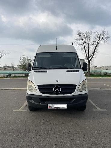Легкий грузовик, Mercedes-Benz, 2 т, Б/у at lalafo.kg Легкий грузовик, Mercedes-Benz, 2 т, Б/у