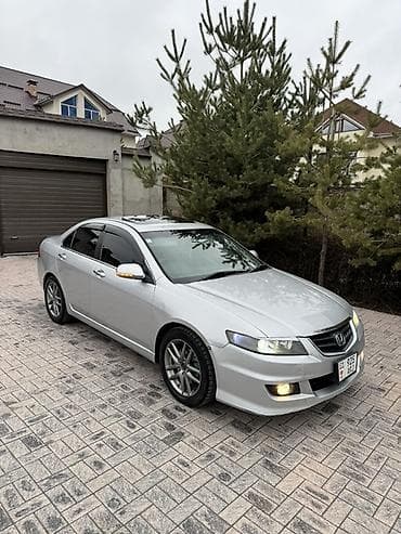 Honda Accord: 2003 г., 2.4 л, Типтроник, Бензин, Седан at lalafo.kg Honda Accord: 2003 г., 2.4 л, Типтроник, Бензин, Седан