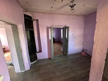 Продажа дач: Продается дом 3 комнаты Киркомстрой (Империя пиццы рядом) Вторая at lalafo.kg — 3 Продажа дач: Продается дом 3 комнаты Киркомстрой (Империя пиццы рядом) Вторая — 3