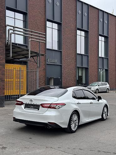 Toyota Camry: 2018 г., 2.5 л, Автомат, Бензин, Седан at lalafo.kg — 10 Toyota Camry: 2018 г., 2.5 л, Автомат, Бензин, Седан — 10