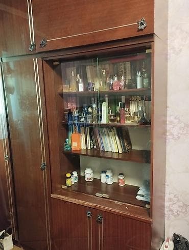 Гарнитур для зала, Шкаф, ДСП, цвет - Коричневый at lalafo.kg Гарнитур для зала, Шкаф, ДСП, цвет - Коричневый