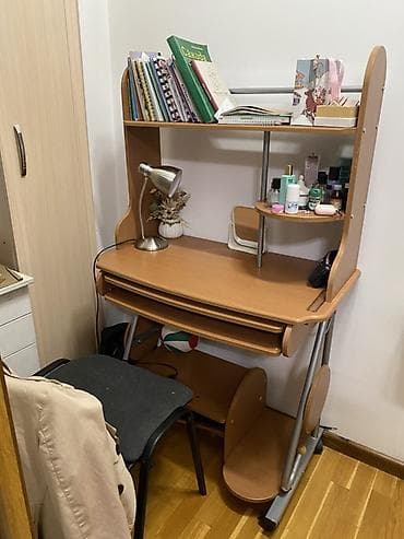 Бычуучу столдор: Компьютердик үстөлү, Текчелери бар lalafo.kg да — 2 Бычуучу столдор: Компьютердик үстөлү, Текчелери бар — 2