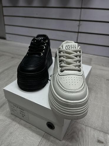 Кроссовки, 37, 38, 39, Новый, цвет - Черный, Самовывоз at lalafo.kg Кроссовки, 37, 38, 39, Новый, цвет - Черный, Самовывоз