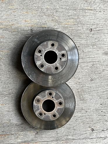 Предний тормозной диск Toyota Новый at lalafo.kg Предний тормозной диск Toyota Новый