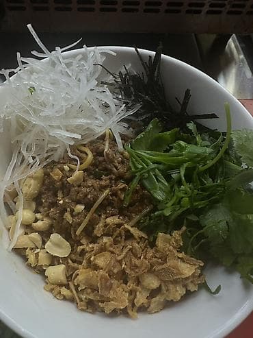 Нужны повара с опытом от 1-2 лет Знанием Европейское Азиатское кухню at lalafo.kg Нужны повара с опытом от 1-2 лет Знанием Европейское Азиатское кухню