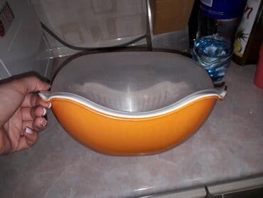 Хлебница, пластик. Можно использовать и как чашку для фруктов и др at lalafo.kg Хлебница, пластик. Можно использовать и как чашку для фруктов и др