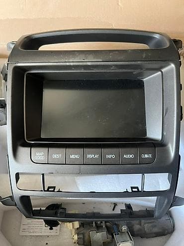 Представляем автомобильную мультимедийную систему с дисплеем и at lalafo.kg Представляем автомобильную мультимедийную систему с дисплеем и