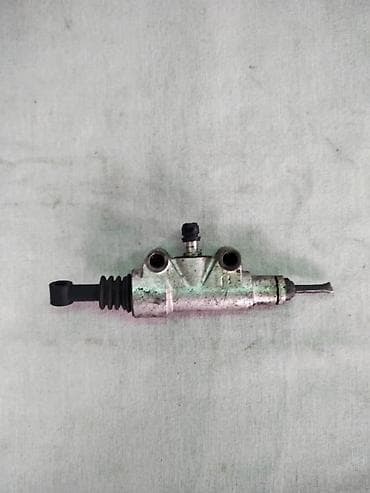 Главный цилиндр сцепления Мерседес Бенс at lalafo.kg — 2 Главный цилиндр сцепления Мерседес Бенс — 2