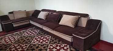 Угловой диван, C подушками at lalafo.kg Угловой диван, C подушками