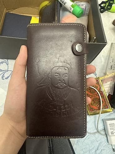 Кожаное портмоне «MONGOLIA» с тиснением Чингисхана - Материал at lalafo.kg Кожаное портмоне «MONGOLIA» с тиснением Чингисхана - Материал