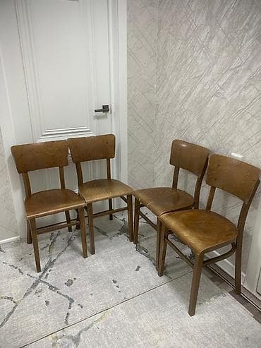 Стол и стул для зала at lalafo.kg Стол и стул для зала