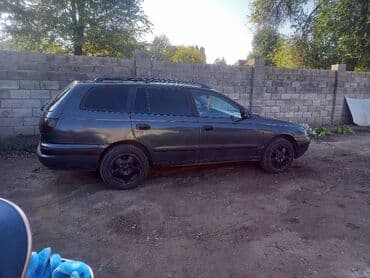 Toyota Carina E: 1996 г., 1.6 л, Механика, Бензин, Универсал at lalafo.kg Toyota Carina E: 1996 г., 1.6 л, Механика, Бензин, Универсал