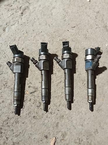 Форсунка Mitsubishi 2002 г., Б/у, Оригинал, Германия at lalafo.kg Форсунка Mitsubishi 2002 г., Б/у, Оригинал, Германия