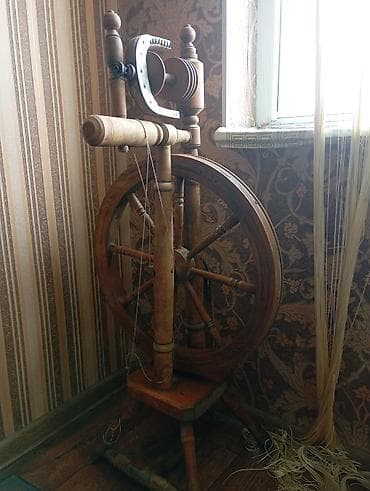 Прялка деревянная с ножным приводом (колесо-маховик). Описание: - at lalafo.kg Прялка деревянная с ножным приводом (колесо-маховик). Описание: -