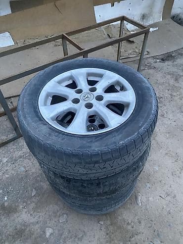 Колеса в сборе 215 / 60 / R 16, Зима, Б/у, Комплект, Легковые, Литые, отверстий - 5 at lalafo.kg Колеса в сборе 215 / 60 / R 16, Зима, Б/у, Комплект, Легковые, Литые, отверстий - 5