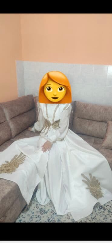 Вечернее платье, Длинная модель, С рукавами, XS, S, M at lalafo.kg Вечернее платье, Длинная модель, С рукавами, XS, S, M