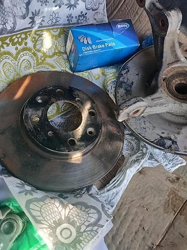 Комплект тормозных дисков Honda Оригинал at lalafo.kg Комплект тормозных дисков Honda Оригинал