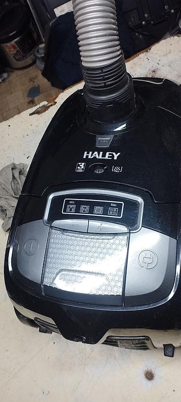 Пылесос HALEY с мешковым сбором пыли - Компактный корпус на колесах at lalafo.kg Пылесос HALEY с мешковым сбором пыли - Компактный корпус на колесах