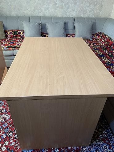 Столы 4 шт по 4000 с at lalafo.kg Столы 4 шт по 4000 с