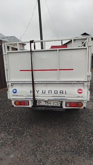 Hyundai Porter: 2003 г., 2.5 л, Механика, Дизель, Фургон at lalafo.kg Hyundai Porter: 2003 г., 2.5 л, Механика, Дизель, Фургон