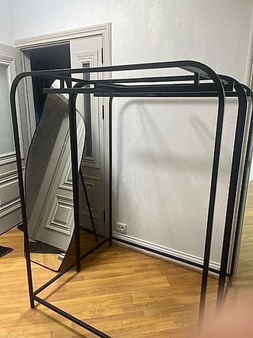 Дүкөн үчүн текчелер: Кийимдер үчүн текче, Колдонулган, Темир, Акысыз жеткирүү lalafo.kg да — 1 Дүкөн үчүн текчелер: Кийимдер үчүн текче, Колдонулган, Темир, Акысыз жеткирүү — 1