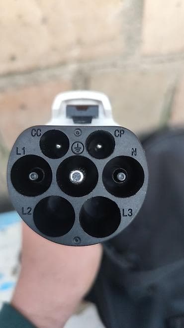 BYD e2 га зарядка сатылат.Бир ай колдонулган.Жаны бойдон эле at lalafo.kg BYD e2 га зарядка сатылат.Бир ай колдонулган.Жаны бойдон эле