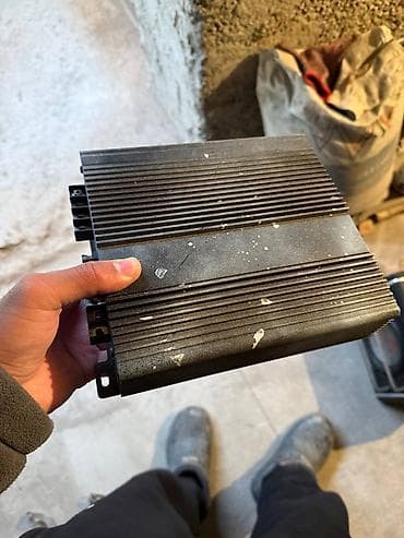 Автомобильный усилитель звука - Корпус из ребристого алюминия с at lalafo.kg Автомобильный усилитель звука - Корпус из ребристого алюминия с