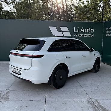 LDV: Lixiang L6: 2025 г., 1.5 л, Вариатор, Гибрид, Кроссовер lalafo.kg да — 4 LDV: Lixiang L6: 2025 г., 1.5 л, Вариатор, Гибрид, Кроссовер — 4