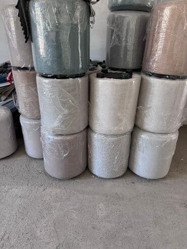 Пуфы-табуреты цилиндрической формы в современном минималистичном at lalafo.kg Пуфы-табуреты цилиндрической формы в современном минималистичном