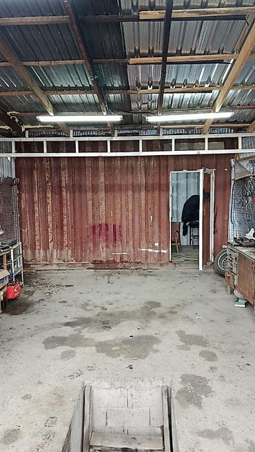 Продаю металлический гараж/бокс. Характеристики и оснащение: - at lalafo.kg Продаю металлический гараж/бокс. Характеристики и оснащение: -