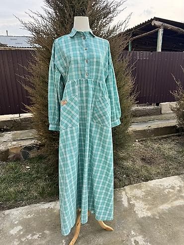 Платье в клетку, макси длины, свободного кроя. - Цвет: мятно-зелёный at lalafo.kg Платье в клетку, макси длины, свободного кроя. - Цвет: мятно-зелёный