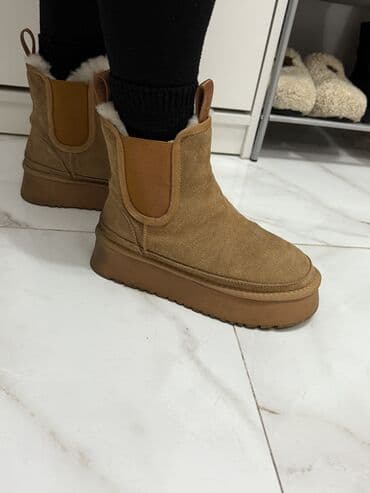 Угги, 37, UGG, Б/у, цвет - Коричневый, Самовывоз at lalafo.kg Угги, 37, UGG, Б/у, цвет - Коричневый, Самовывоз
