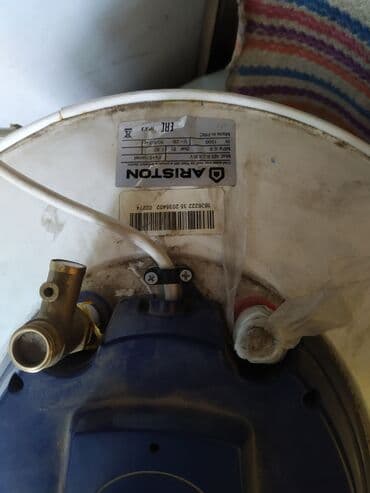 Накопительный водонагреватель Объем бака: 80 л, Ariston, Электрический, Предохранительный клапан, Эмалированная сталь, Б/у at lalafo.kg Накопительный водонагреватель Объем бака: 80 л, Ariston, Электрический, Предохранительный клапан, Эмалированная сталь, Б/у