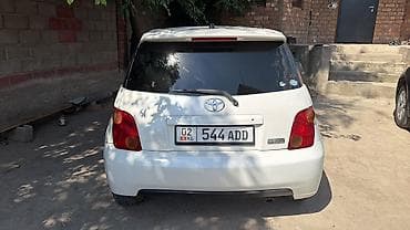 Toyota Ist: 2002 г., 1.5 л, Автомат, Бензин, Хэтчбэк at lalafo.kg Toyota Ist: 2002 г., 1.5 л, Автомат, Бензин, Хэтчбэк
