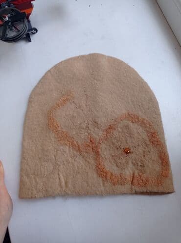 Шапка из войлока. Новая at lalafo.kg Шапка из войлока. Новая