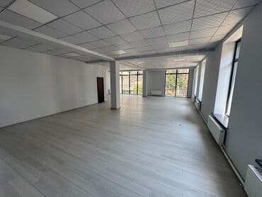 Сдается офисное помещение в 3х этажном здании на 2м этаже площадью at lalafo.kg Сдается офисное помещение в 3х этажном здании на 2м этаже площадью