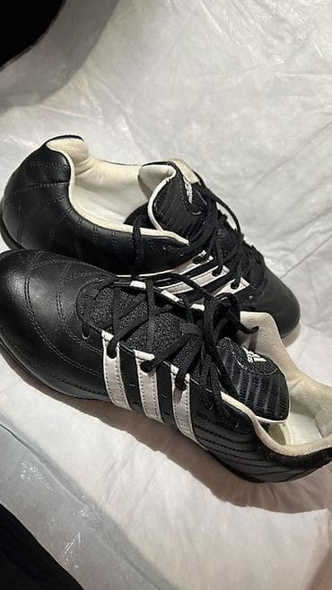 Adidas кроссовки (арт. 909566) - Оригинальная модель в чёрно-белой at lalafo.kg Adidas кроссовки (арт. 909566) - Оригинальная модель в чёрно-белой