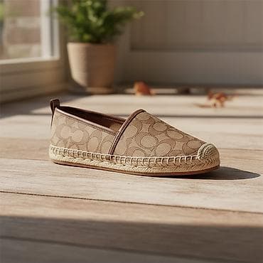 Женские эспандрильи от бренда Coach, оригинальные,заказывала из at lalafo.kg Женские эспандрильи от бренда Coach, оригинальные,заказывала из