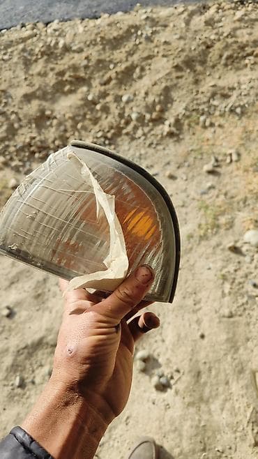 Поворотно-габаритный указатель (повторитель поворота/поворотник) для at lalafo.kg Поворотно-габаритный указатель (повторитель поворота/поворотник) для