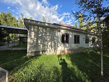 Продаются два одноэтажных коттеджа в зелёнке Лагуна-Сити. Цена 750$ за lalafo.kg да Продаются два одноэтажных коттеджа в зелёнке Лагуна-Сити. Цена 750$ за