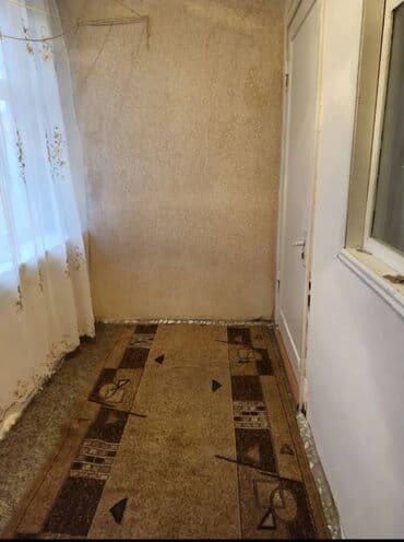 3 бөлмө, 67 м², Элитка, 3 кабат, Эски ремонт lalafo.kg да 3 бөлмө, 67 м², Элитка, 3 кабат, Эски ремонт