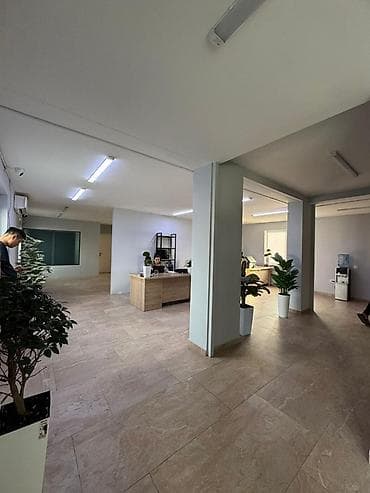 Аренда офисов, 140 м², В административном здании, 1 линия, С отдельной кухней, С отдельным входом at lalafo.kg Аренда офисов, 140 м², В административном здании, 1 линия, С отдельной кухней, С отдельным входом