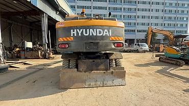 Экскаватор, Hyundai, 2014 г., Колесный at lalafo.kg Экскаватор, Hyundai, 2014 г., Колесный