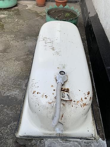 Чугунная ванна классической прямоугольной формы - Материал: чугун с at lalafo.kg Чугунная ванна классической прямоугольной формы - Материал: чугун с