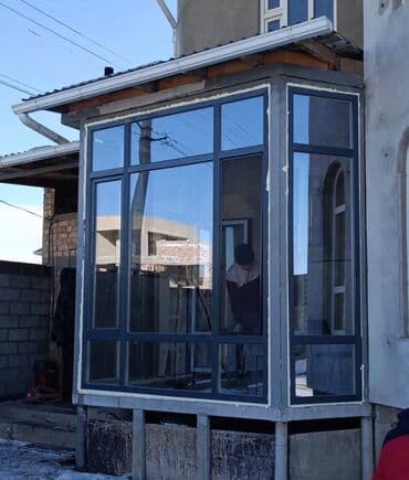 Пластиковое окно на заказ, Тип окна: Витражные, Мансардные, Панорамные, Декоративные особенности: Другие особенности, Бесплатная установка, Без рассрочки at lalafo.kg Пластиковое окно на заказ, Тип окна: Витражные, Мансардные, Панорамные, Декоративные особенности: Другие особенности, Бесплатная установка, Без рассрочки