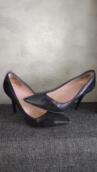 1) Туфли кожа Италия сост.новых(39) на 3л.раст.масла 2)Шорты для at lalafo.kg 1) Туфли кожа Италия сост.новых(39) на 3л.раст.масла 2)Шорты для