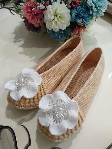 Домашние тапочки, 38.5, Новый, цвет - Бежевый, Самовывоз at lalafo.kg Домашние тапочки, 38.5, Новый, цвет - Бежевый, Самовывоз