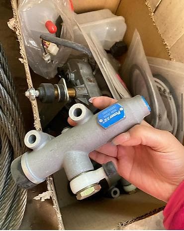 Главный тормозной цилиндр Porter II (вероятно Hyundai Porter/H100) - at lalafo.kg Главный тормозной цилиндр Porter II (вероятно Hyundai Porter/H100) -